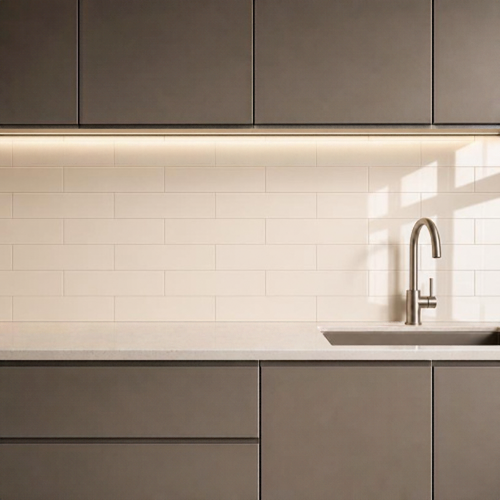 keukenwand beige plaktegels mat