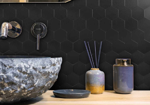 plaktegels zwart hexagon